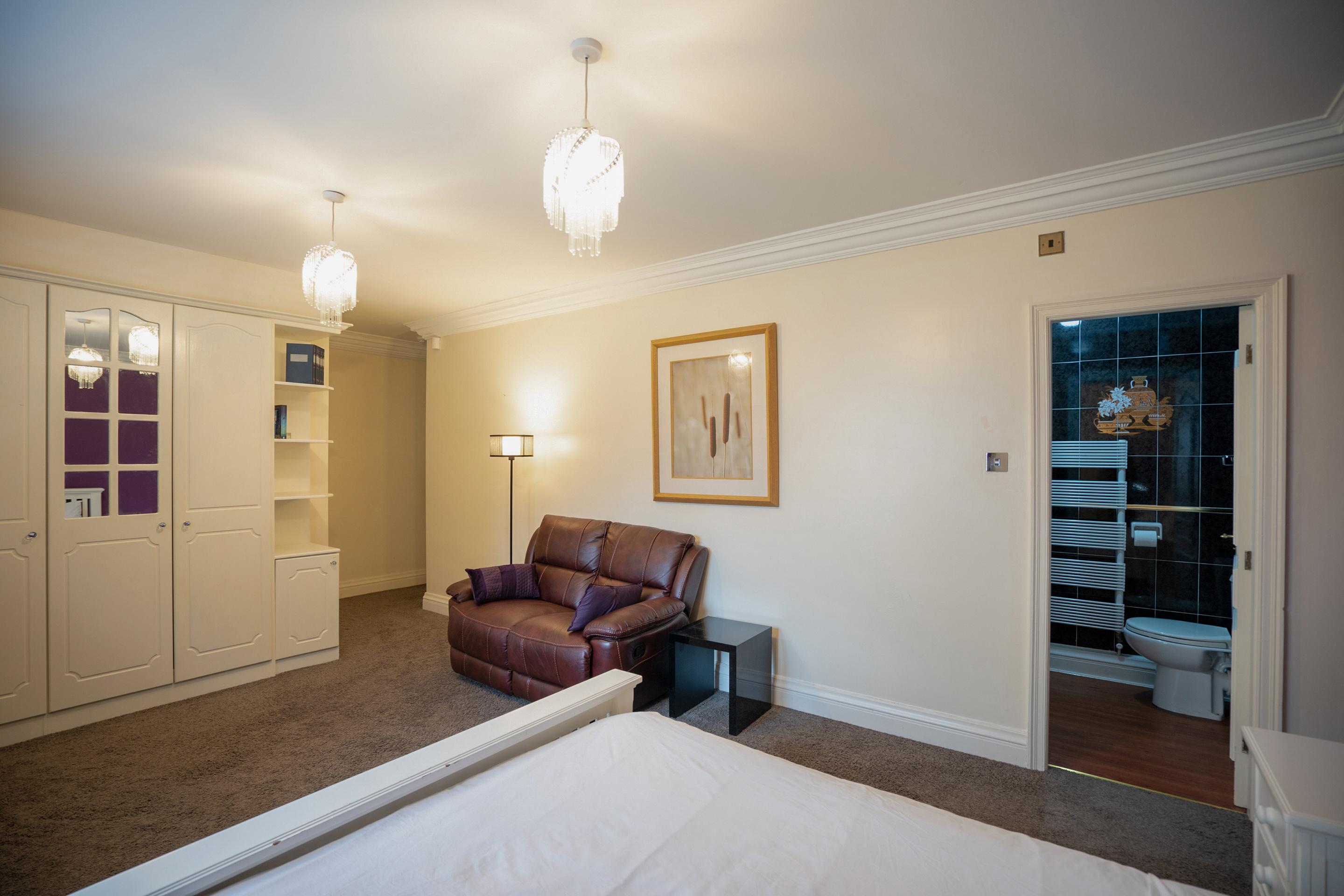 Ringway Oyo Oakcroft Guest House Manchester Airport מראה חיצוני תמונה