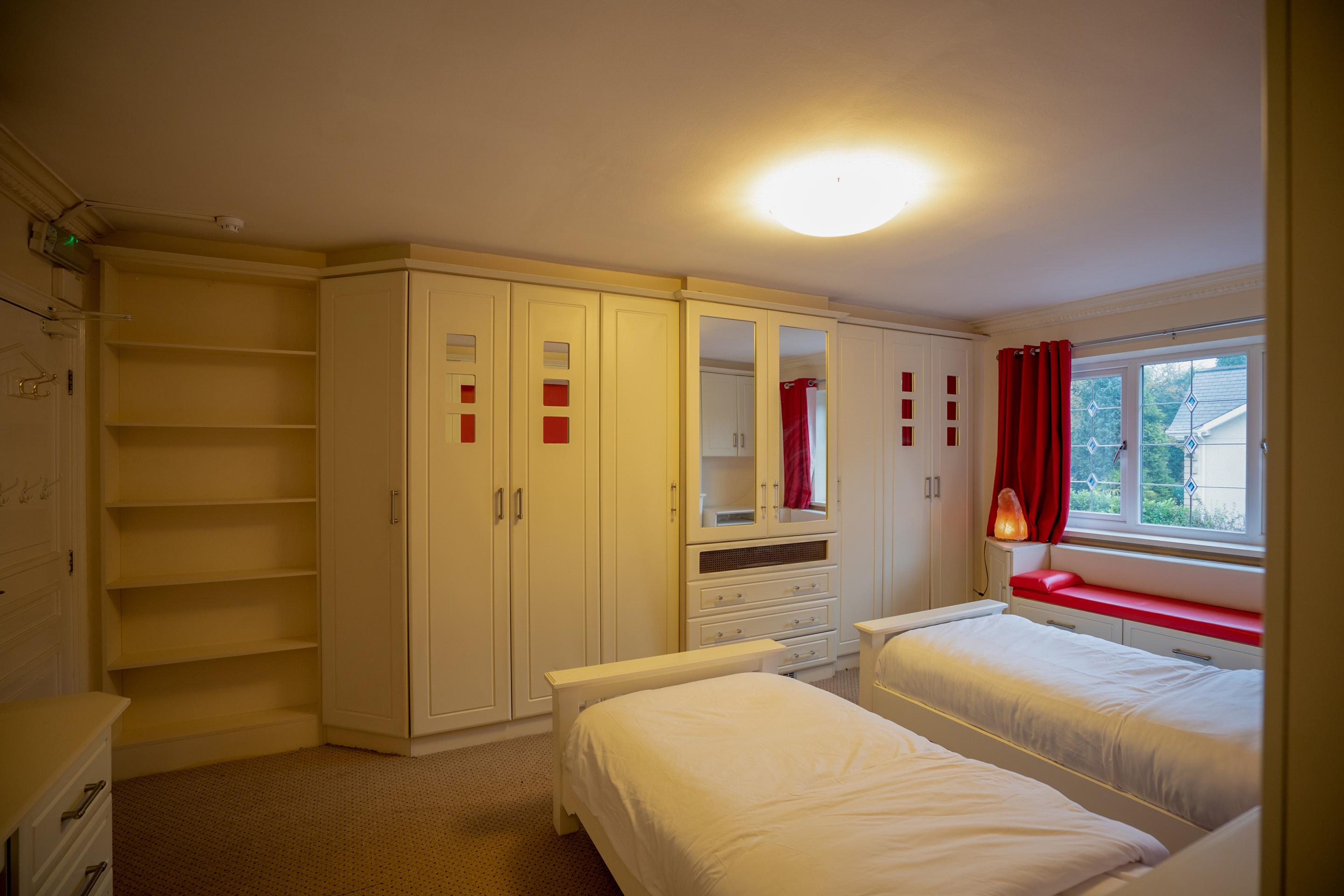 Ringway Oyo Oakcroft Guest House Manchester Airport מראה חיצוני תמונה