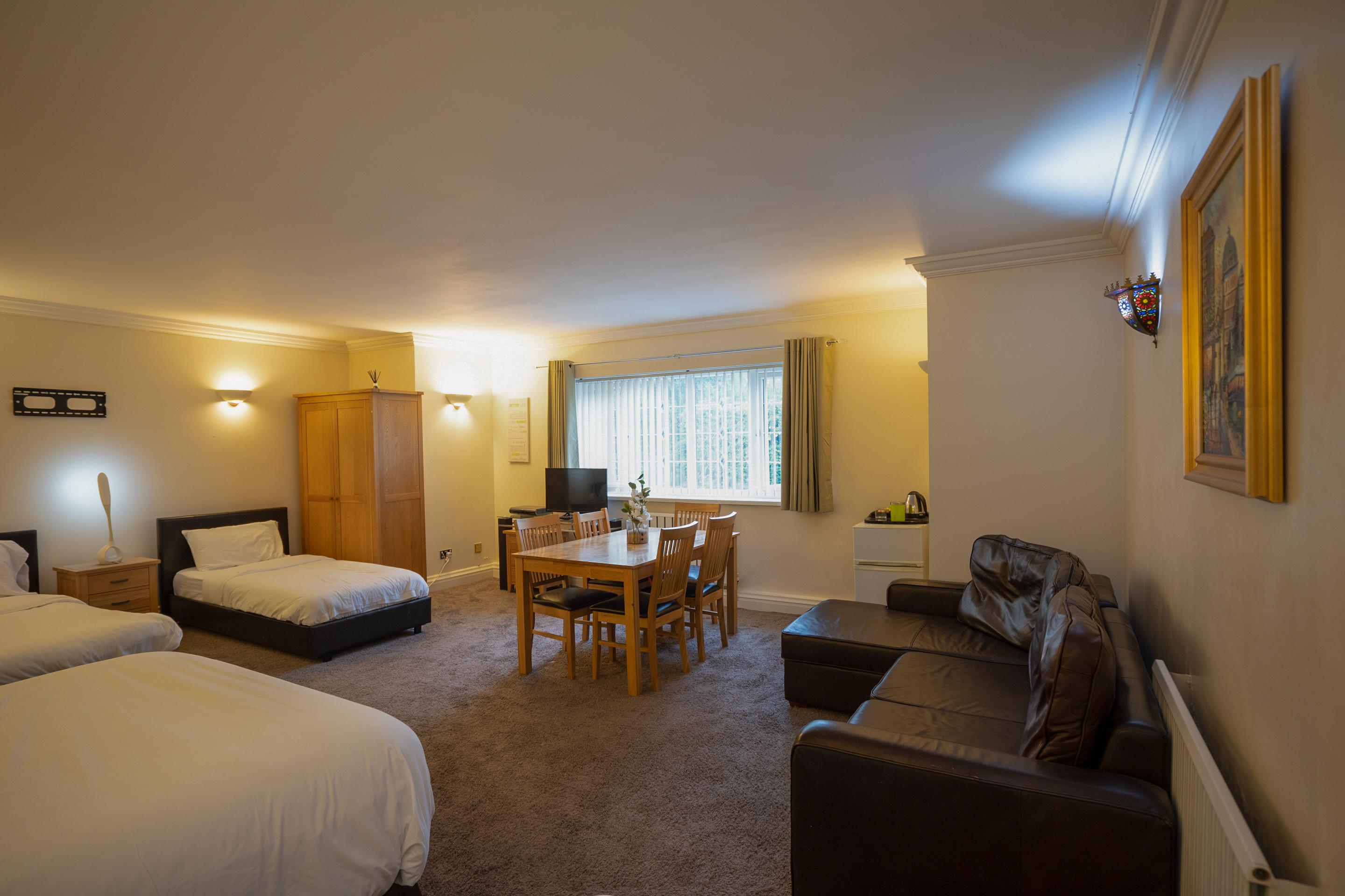 Ringway Oyo Oakcroft Guest House Manchester Airport מראה חיצוני תמונה