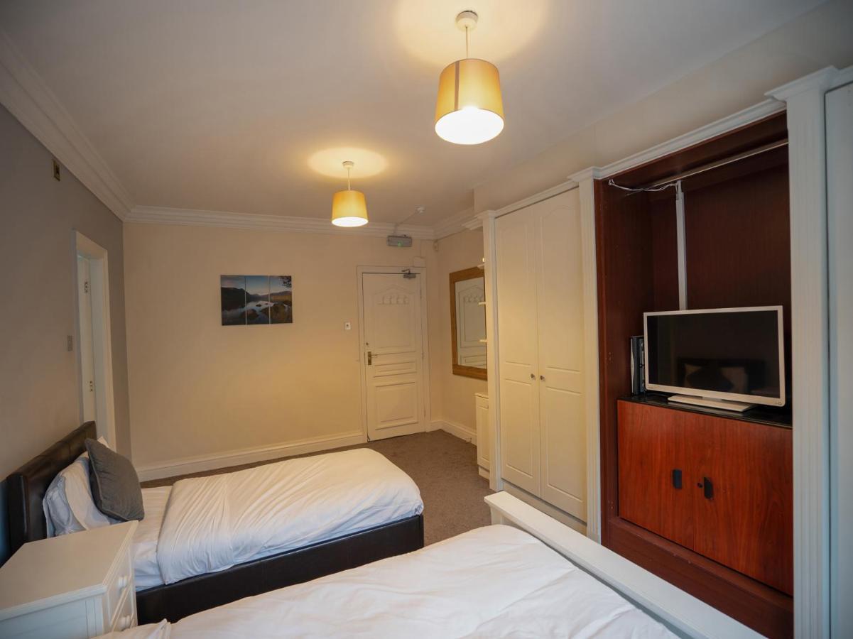 Ringway Oyo Oakcroft Guest House Manchester Airport מראה חיצוני תמונה