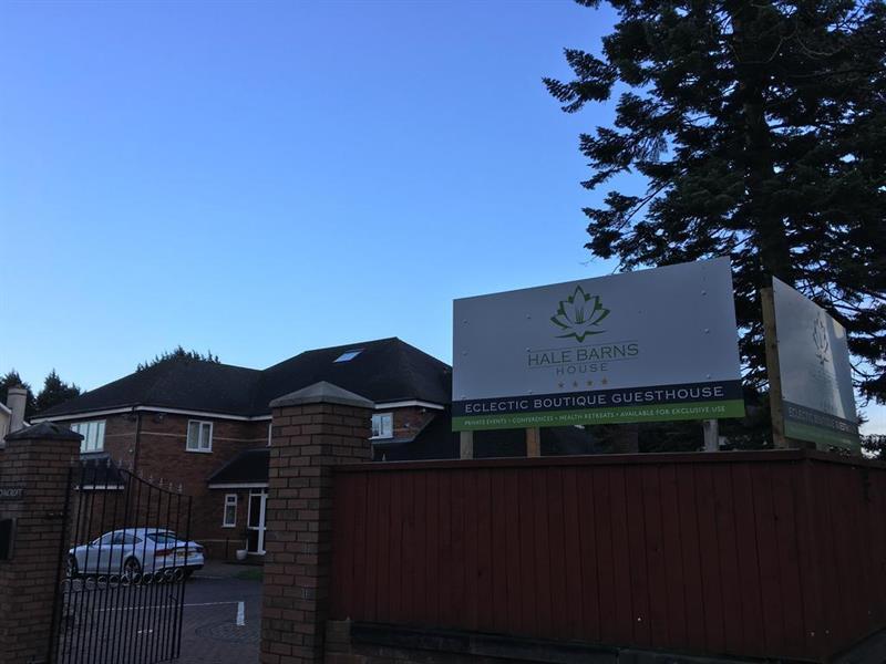 Ringway Oyo Oakcroft Guest House Manchester Airport מראה חיצוני תמונה