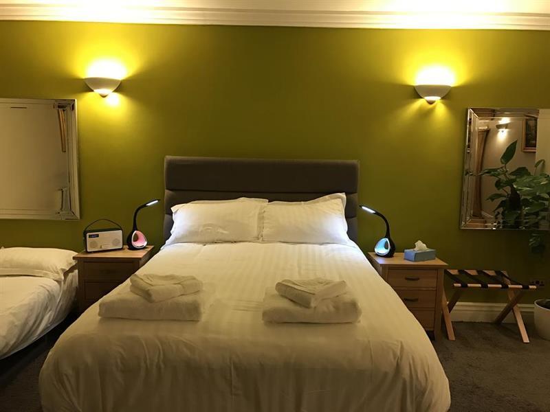 Ringway Oyo Oakcroft Guest House Manchester Airport מראה חיצוני תמונה